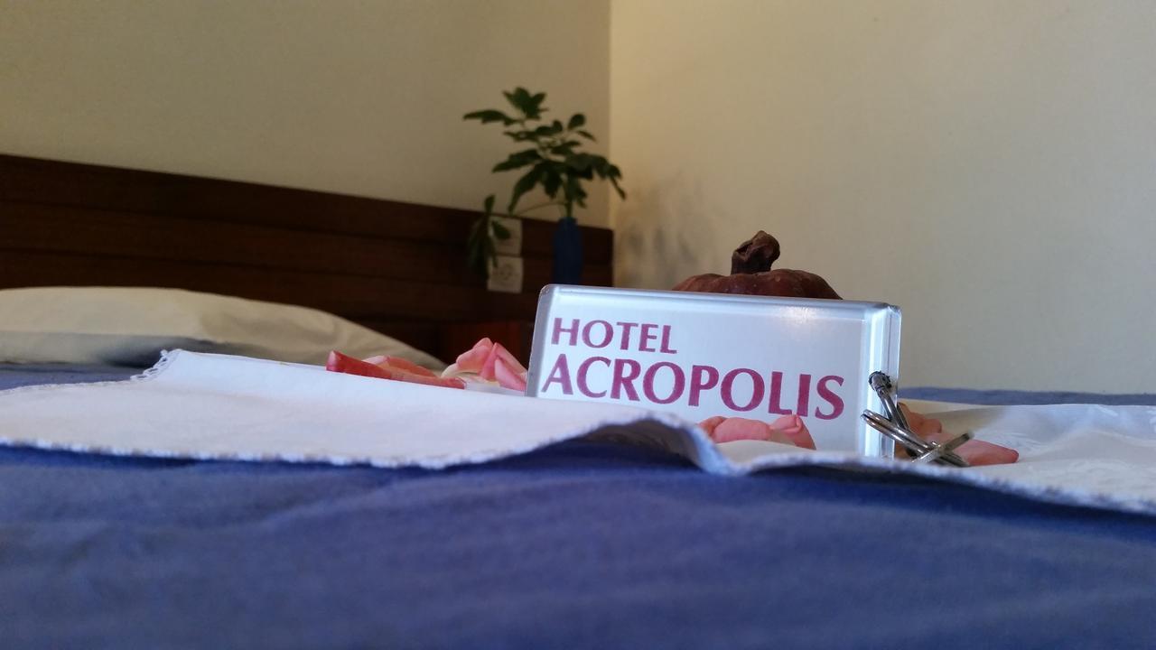 Acropolis Hotel Corinth Buitenkant foto