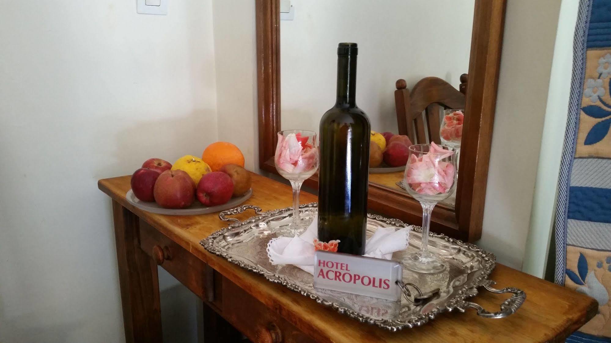 Acropolis Hotel Corinth Buitenkant foto